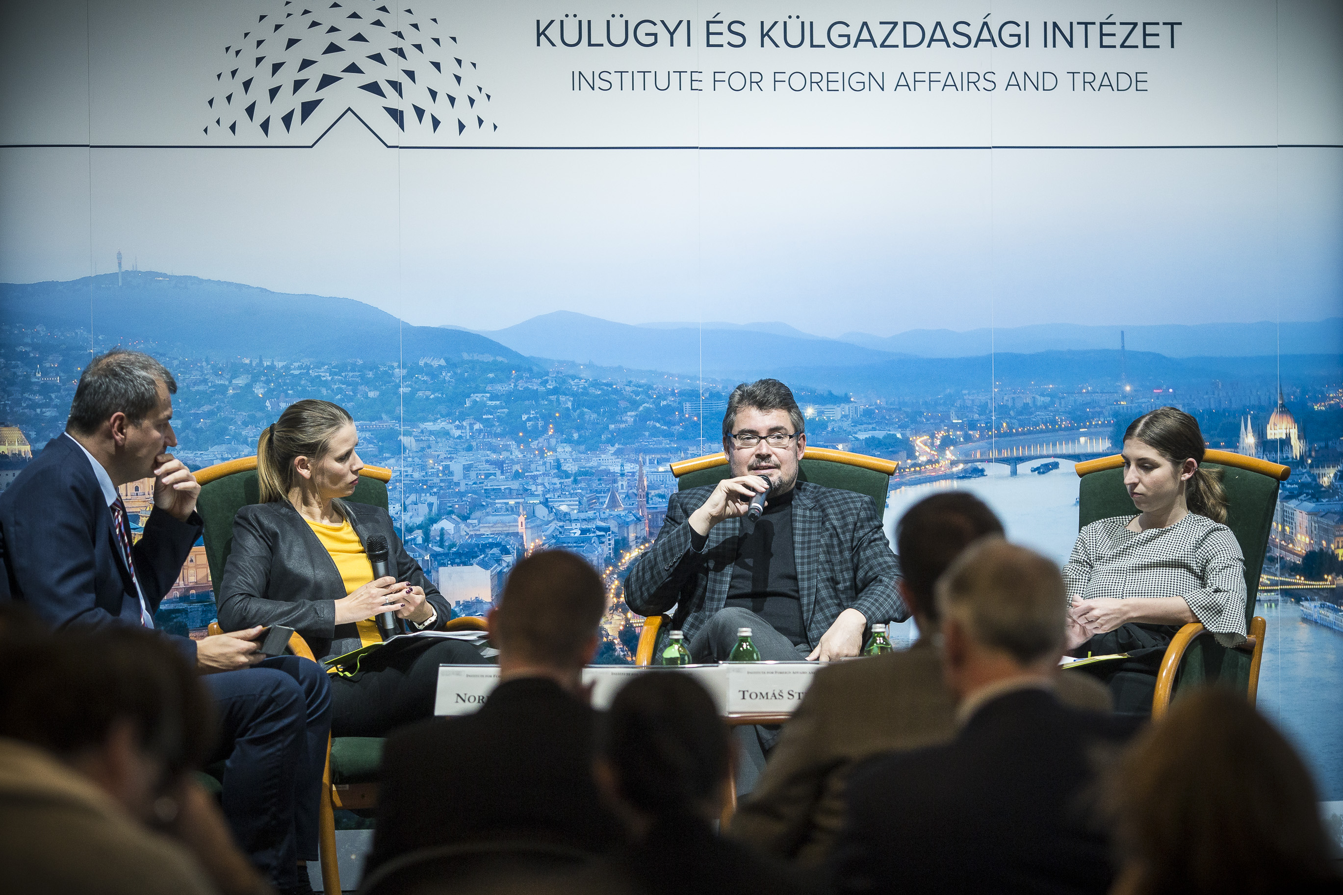 Reconciliation processes in the V4 and Western Balkans