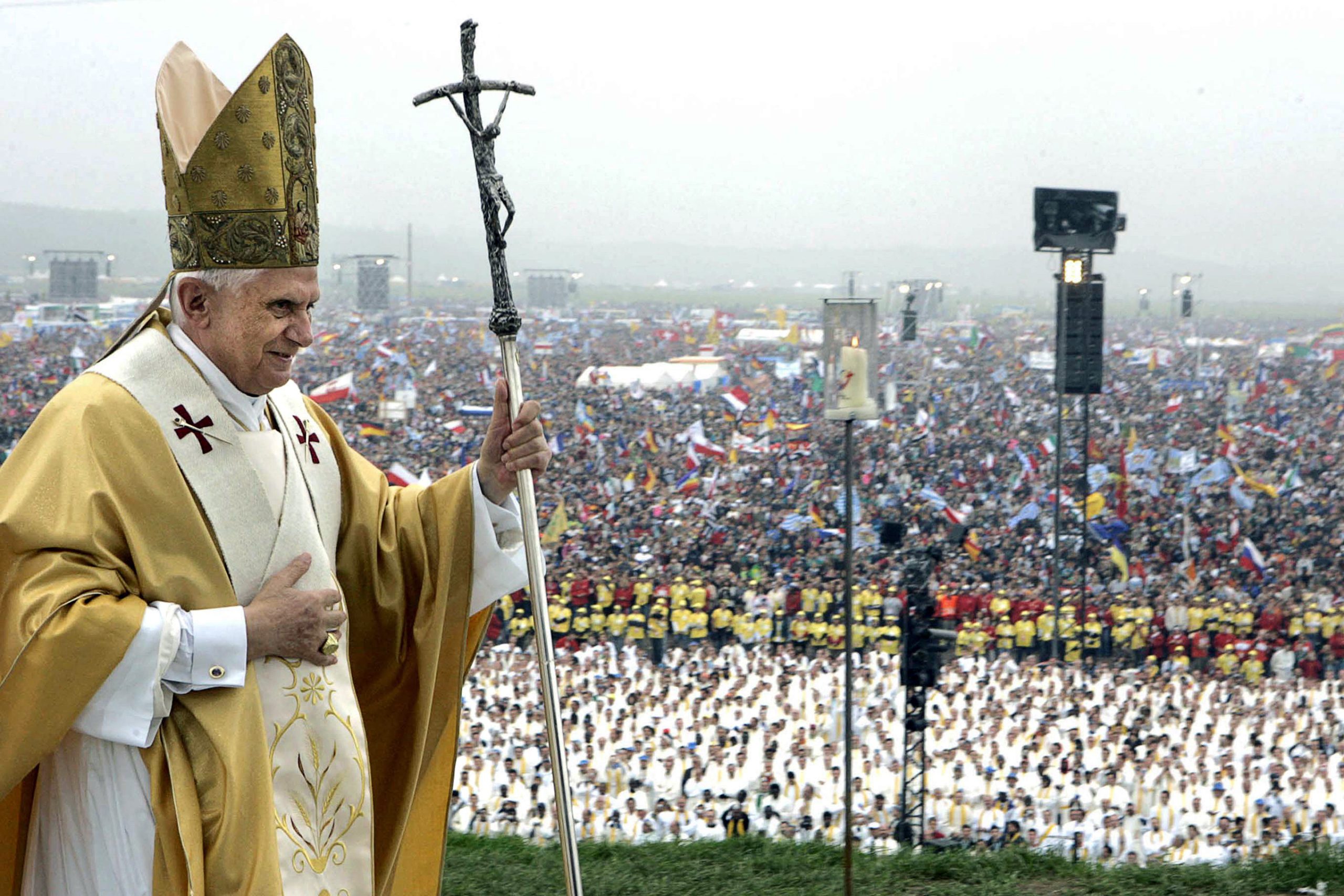 XVI. Benedek: teológusként a világpolitikában