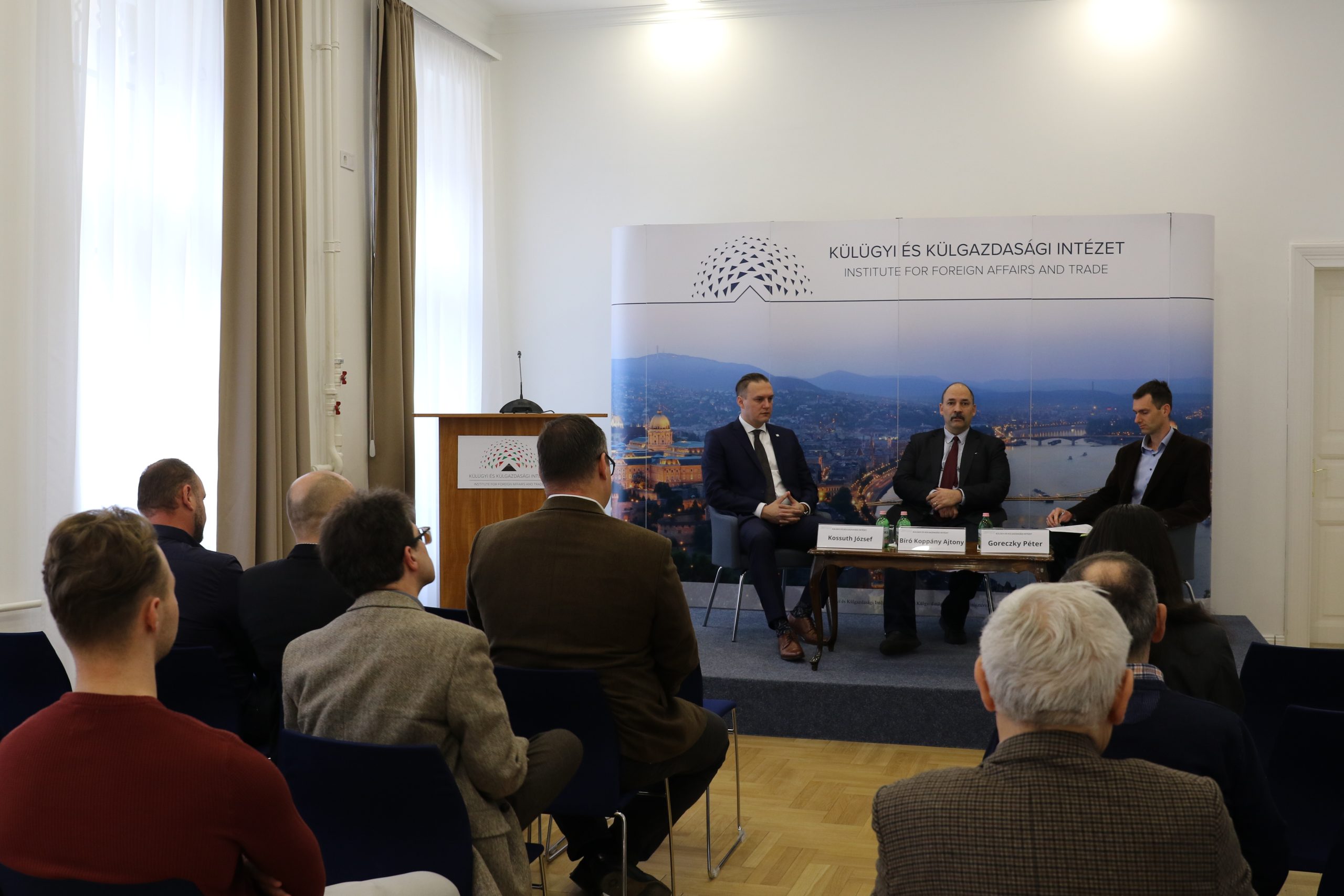 International Trade and Logistics in a Changing World