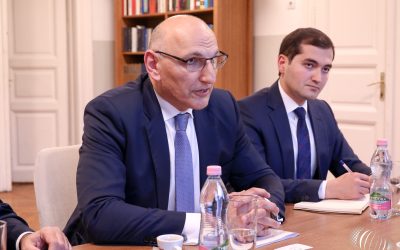 Azerbajdzsáni delegáció az MKI-ban